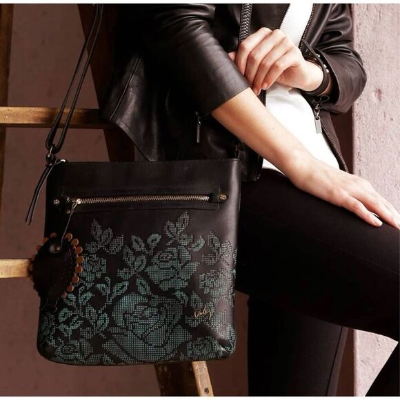 ✨Velez Crossbody Leather Bag✨ - Picture 2 of 11